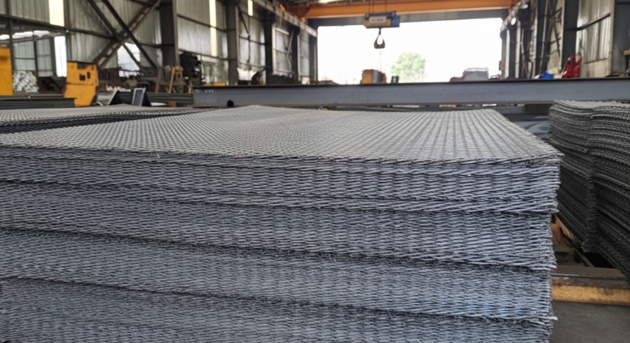 Genişletilmiş Sacın Delik Aralıklarına Göre Farklı Çeşitleri